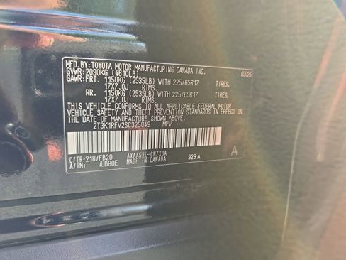 Used 2025 Toyota RAV4 LE image 33