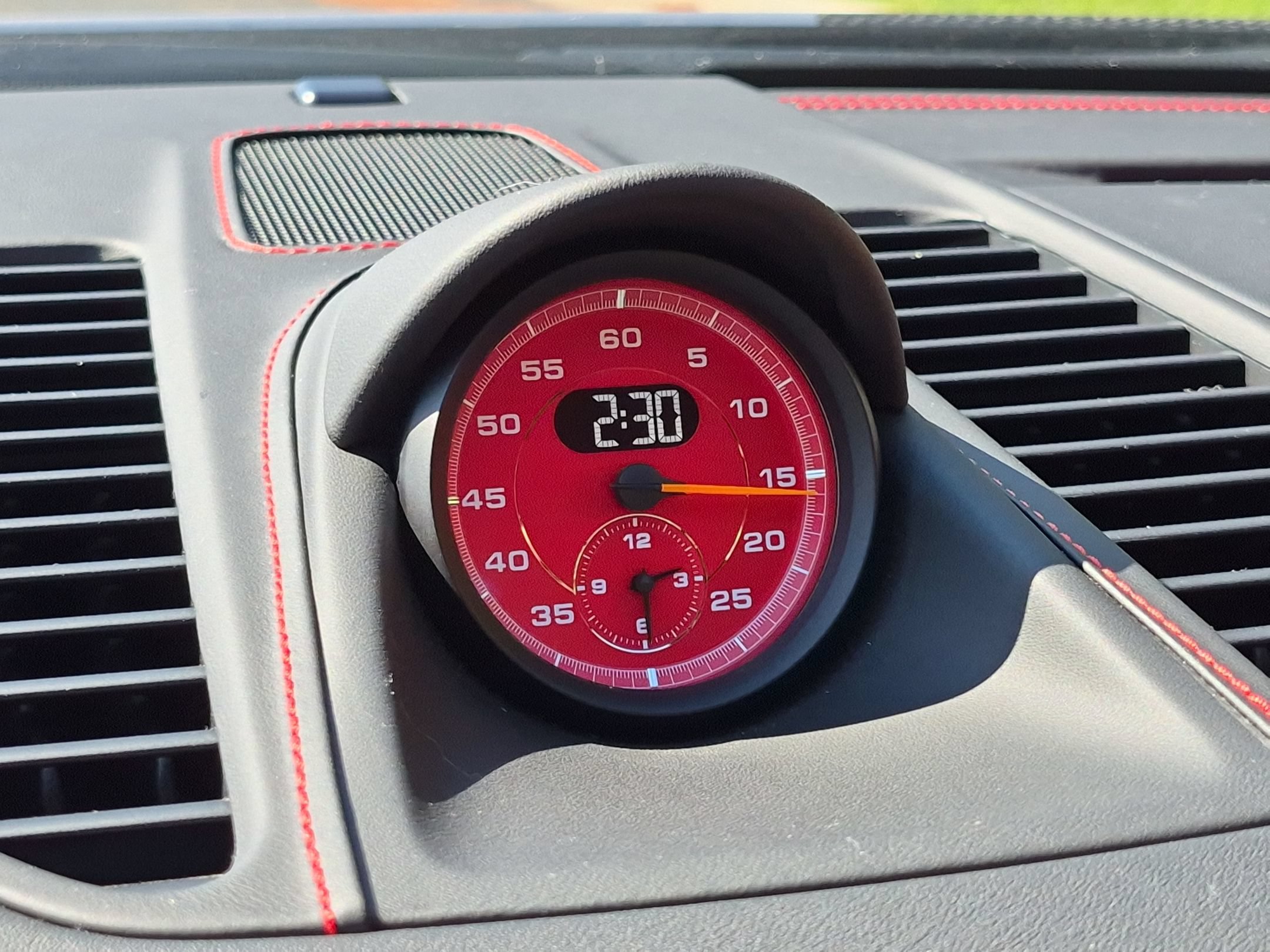 Certified 2018 Porsche 911 GT2 RS RWD image 13