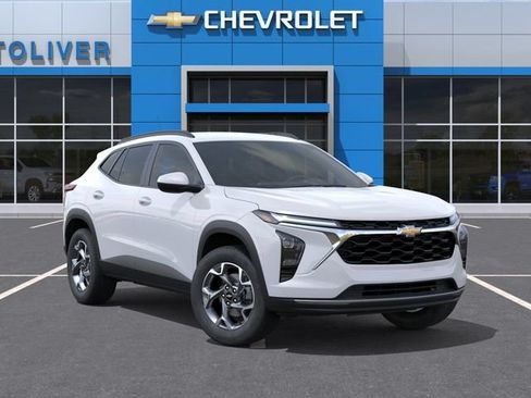 New 2026 Chevrolet Trax LT FWD image 8