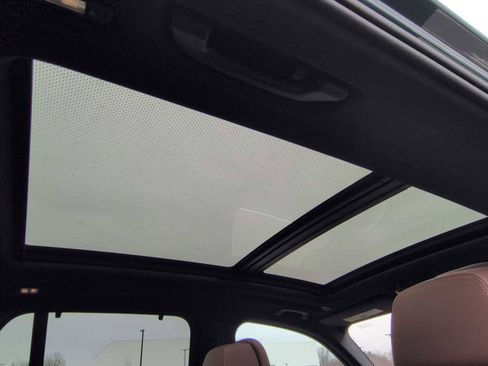 Certified 2025 BMW X5 xDrive40i w/ Executive Package image 20