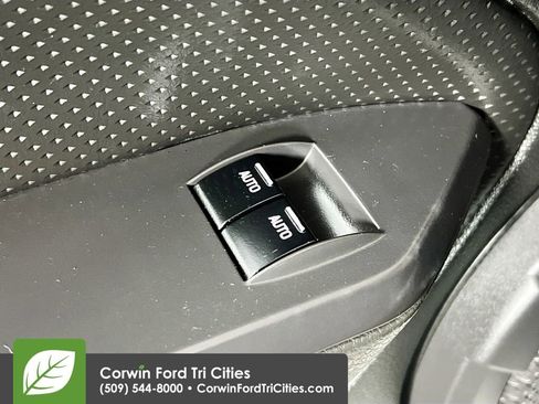 Used 2006 Ford Mustang GT Premium image 12