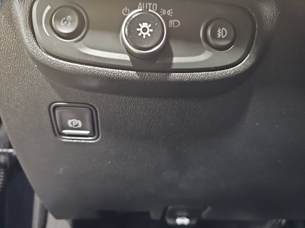 Used 2023 GMC Terrain SLT w/ Elevation Edition AWD/4WD image 27