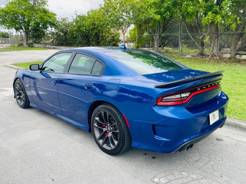 Used 2022 Dodge Charger Scat Pack w/ Plus Group RWD image 3