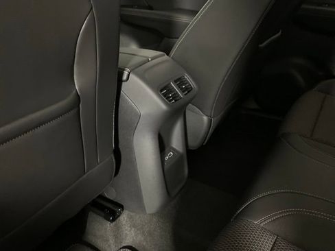 Used 2023 Buick Envision Preferred AWD/4WD image 17
