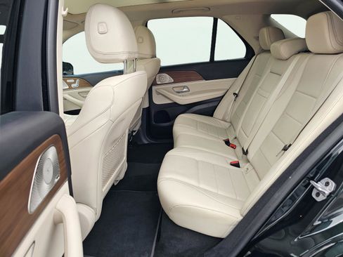 Used 2021 Mercedes-Benz GLE 350 w/ Premium Package image 33