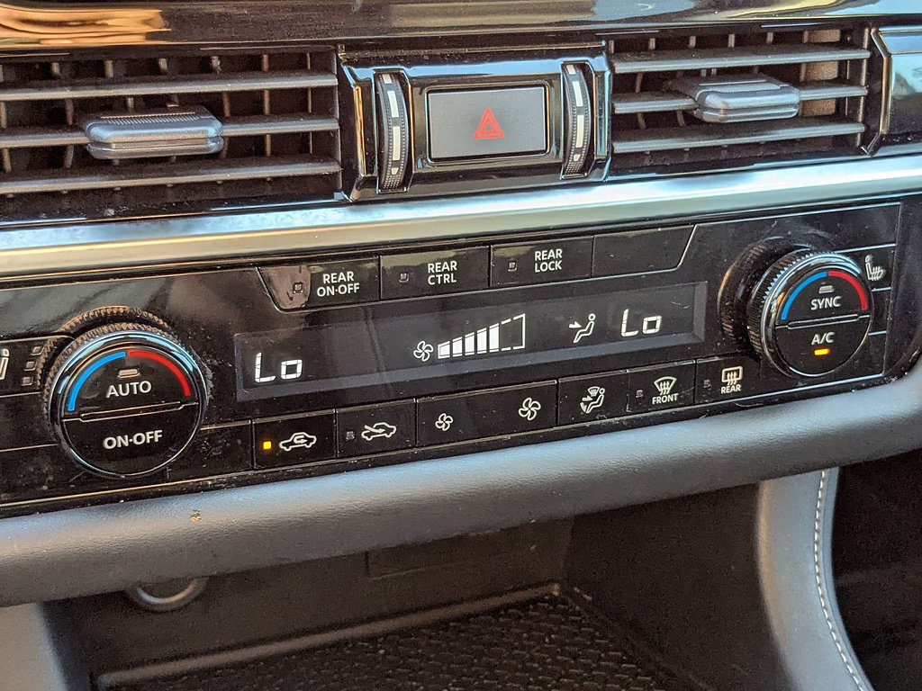 Certified 2025 Nissan Pathfinder SV FWD image 23