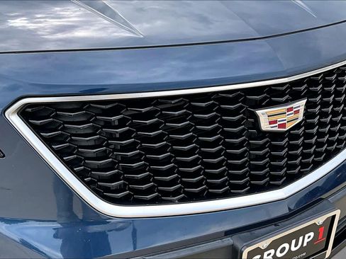 Used 2019 Cadillac XT4 Sport w/ Cold Weather Package AWD/4WD image 28