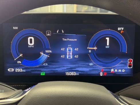 Used 2025 Chevrolet Blazer EV LT FWD image 22