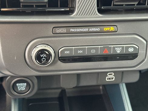 New 2026 Ford Maverick Lobo AWD/4WD image 27