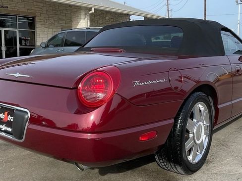 Used 2004 Ford Thunderbird image 5