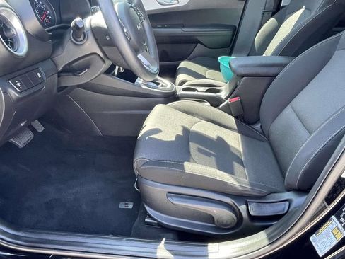 Used 2024 Kia Forte LXS FWD image 12