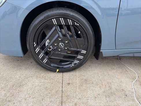 New 2026 Nissan Sentra SR image 8