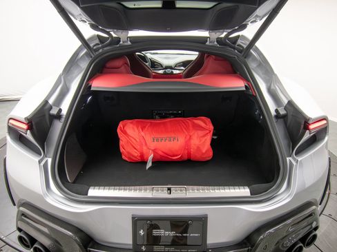 Used 2025 Ferrari Purosangue AWD/4WD image 35