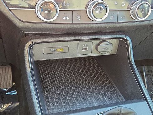 Used 2025 Honda CR-V LX image 27