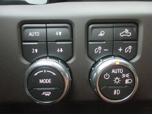 New 2026 GMC Sierra 1500 Denali w/ Denali Reserve Package AWD/4WD image 19