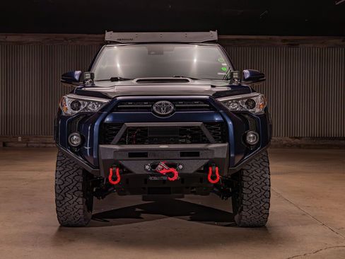 Used 2023 Toyota 4Runner TRD Off-Road Premium w/ Moonroof Package AWD/4WD image 2