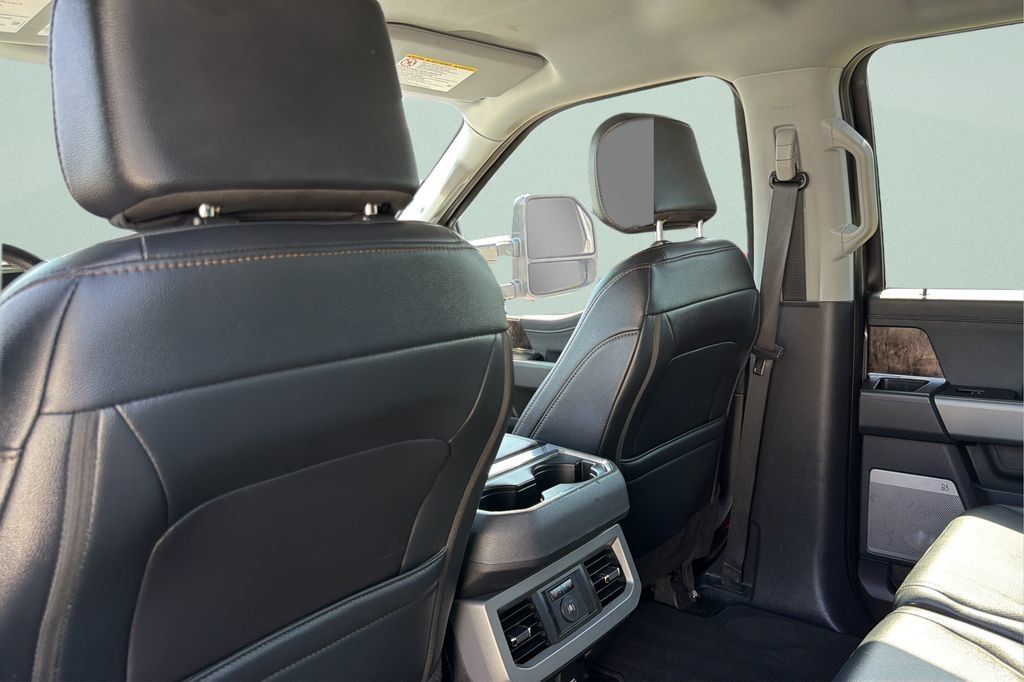 Used 2025 Ford F350 Lariat AWD/4WD image 26