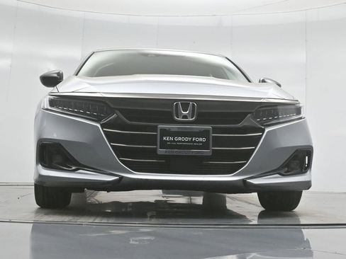 Used 2021 Honda Accord Sport image 43