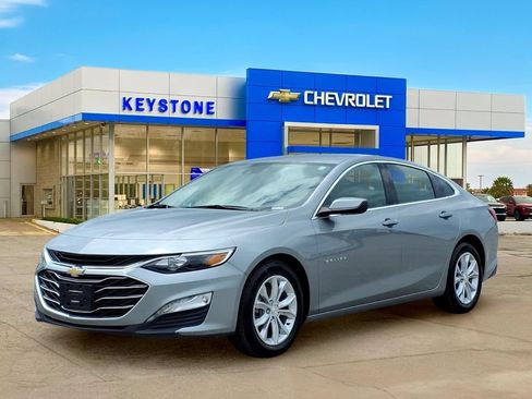 Used 2024 Chevrolet Malibu LT FWD image 3
