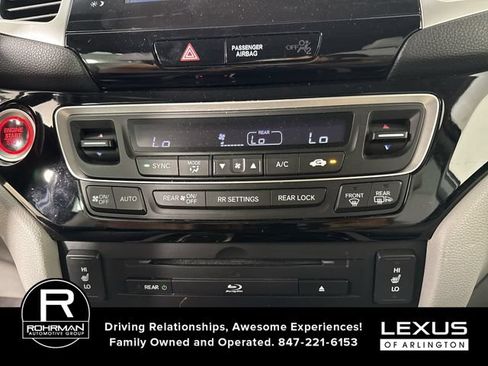 Used 2016 Honda Pilot Touring image 9