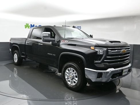 New 2025 Chevrolet Silverado 2500 LTZ w/ LTZ Convenience Package image 2