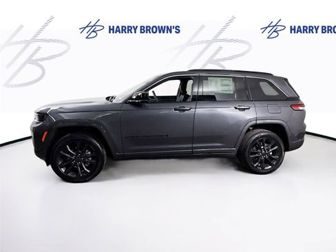 New 2026 Jeep Grand Cherokee Limited Reserve image 30