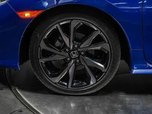 Used 2020 Honda Civic Sport image 9