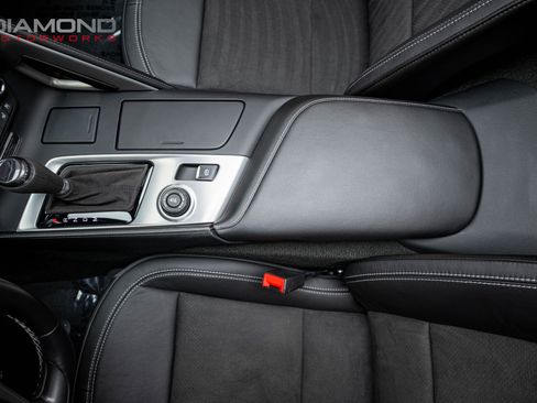 Used 2016 Chevrolet Corvette Stingray 2LT w/ 2LT Preferred Equipment Group image 89