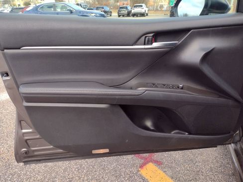 Used 2023 Toyota Camry XSE image 16