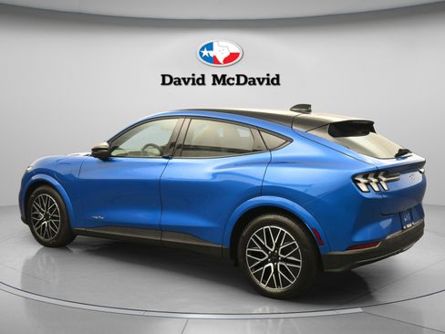 Used 2025 Ford Mustang Mach-E Premium RWD image 6