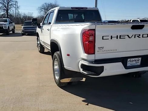 Used 2025 Chevrolet Silverado 3500 High Country w/ High Country Premium Package image 7