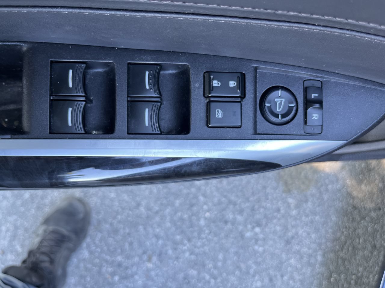 Used 2020 Acura TLX FWD image 4