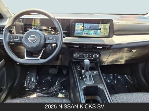 Used 2025 Nissan Kicks SV AWD/4WD image 13