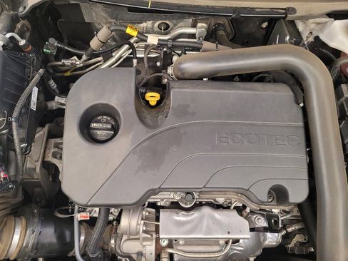 Used 2024 GMC Terrain SLT image 30