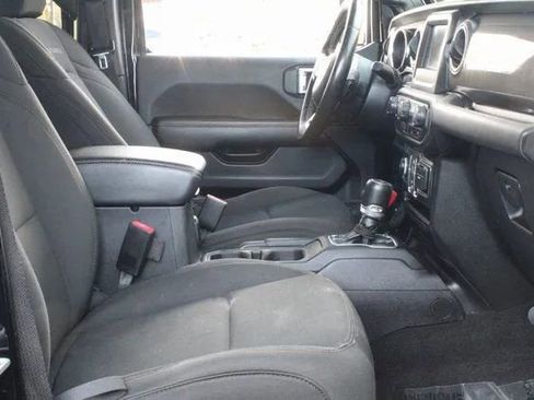 Used 2021 Jeep Gladiator Overland w/ LED Lighting Group image 33