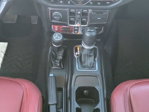 Used 2024 Jeep Wrangler Unlimited Rubicon 392 AWD/4WD image 16