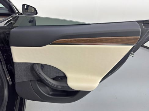 Used 2021 Tesla Model S Long Range image 48