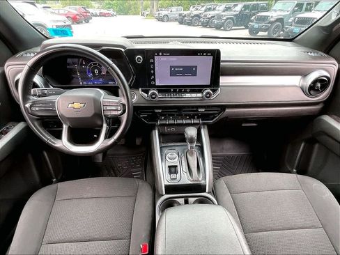 Used 2023 Chevrolet Colorado LT w/ LT Convenience Package AWD/4WD image 20