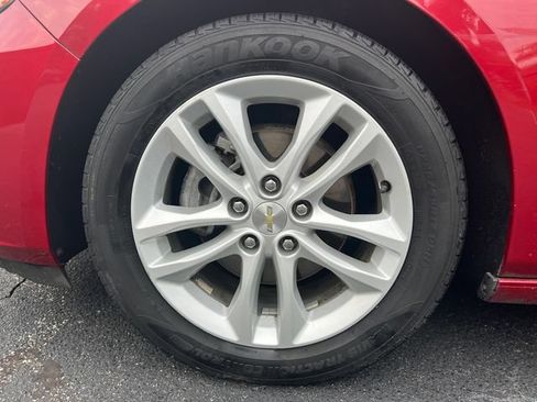 Used 2016 Chevrolet Malibu LT FWD image 14