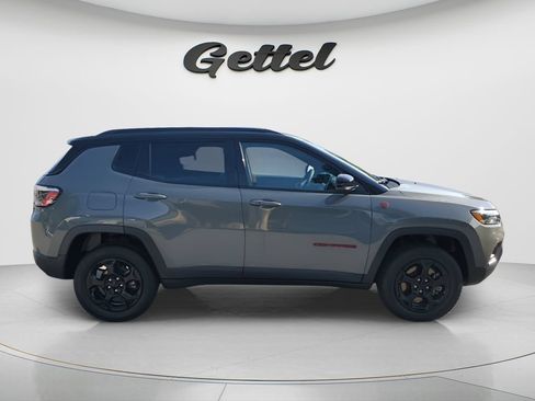 Used 2023 Jeep Compass Trailhawk AWD/4WD image 4