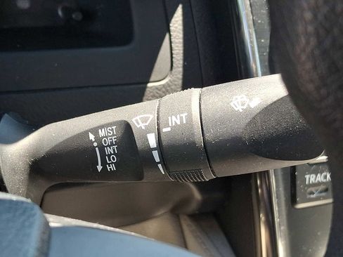 Used 2012 Toyota Camry LE FWD image 19