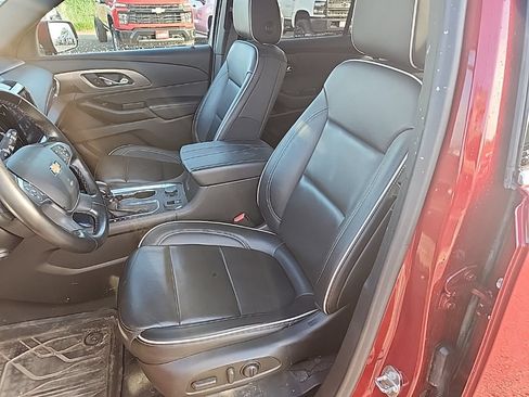 Certified 2023 Chevrolet Traverse Premier w/ LPO, Floor Liner Package AWD/4WD image 40