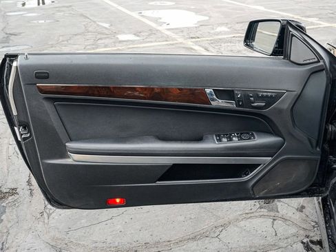 Used 2011 Mercedes-Benz E 550 Cabriolet image 13