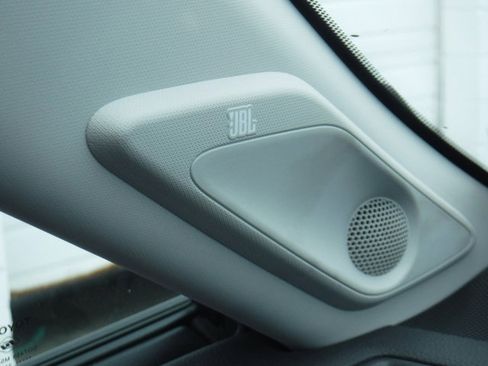 Used 2023 Toyota RAV4 XLE Premium image 20