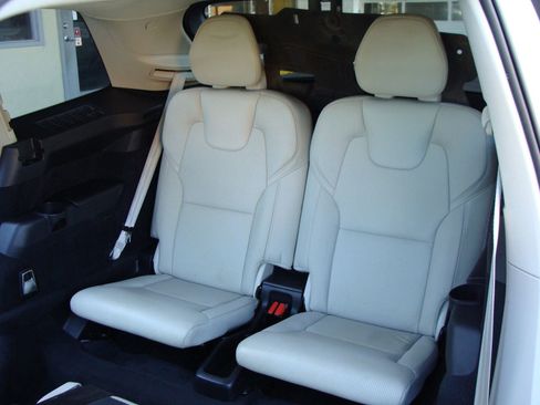 Used 2019 Volvo XC90 T6 Inscription w/ Protection Package image 9