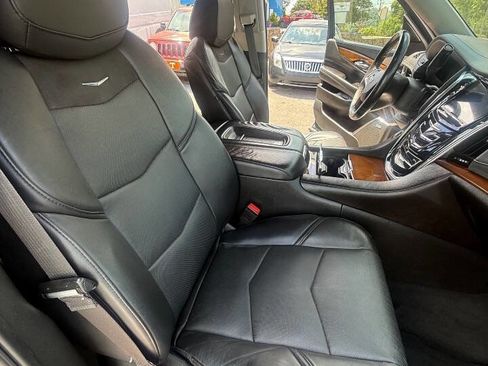Used 2015 Cadillac Escalade ESV Premium AWD/4WD image 14
