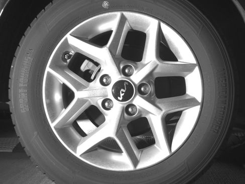 Used 2025 Kia Soul LX w/ LX Technology Package image 15