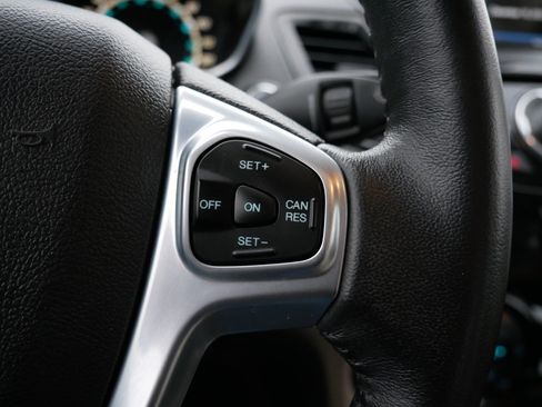 Used 2014 Ford Fiesta Titanium image 29