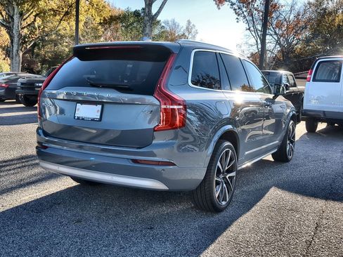 Used 2022 Volvo XC90 T6 Momentum w/ Advanced Package image 8