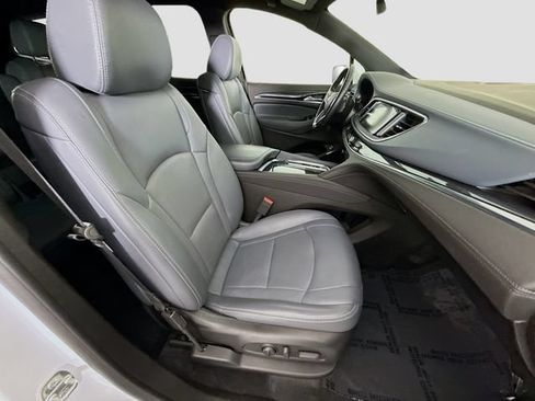 Used 2023 Buick Enclave Essence FWD image 26